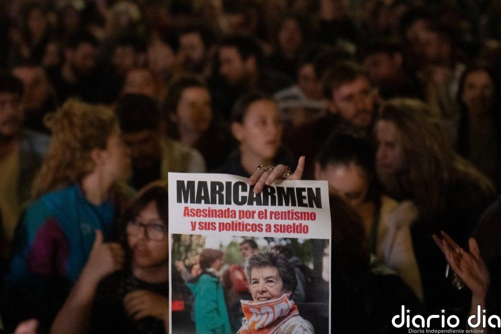Tristeza y conmoción en la acampada en Sol, que despide a Maricarmen: "No vamos a parar, vamos a seguir"