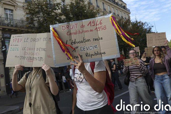 Trump culpa de las protestas educativas en Francia al islam y a la "migración descontrolada"