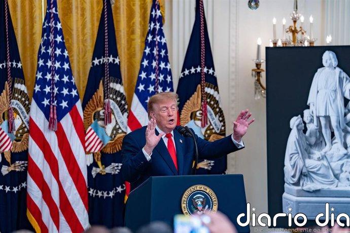 Trump felicita el Día de Colón cargando contra la izquierda por la vandalización de monumentos en años anteriores