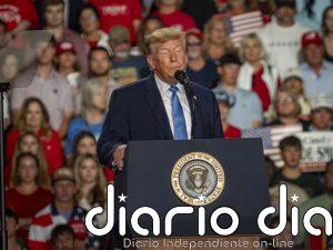 Trump se desentiende de la autoproclamación de "presidente electo" de Flávio Bolsonaro