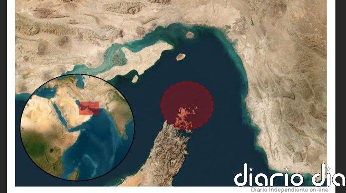 Un petrolero se incendia en el estrecho de Ormuz tras sufrir un impacto que Irán atribuye al choque con una mina