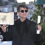 Un tribunal iraní condena al aclamado cineasta Jafar Panahi a cinco años de cárcel y confisca sus bienes