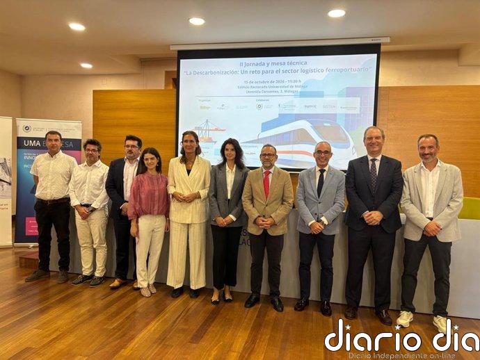 Una jornada aborda los retos de la descarbonización del sector logístico ferroportuario en Málaga