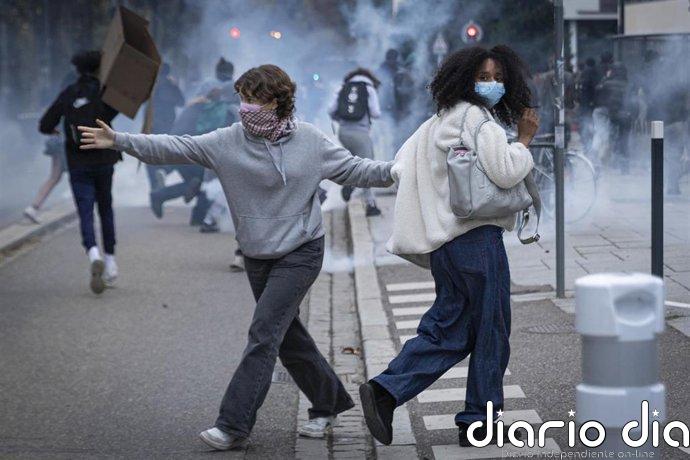 Una joven francesa de 17 años pierde la visión de un ojo por el impacto de gas lacrimógeno lanzado por la Policía