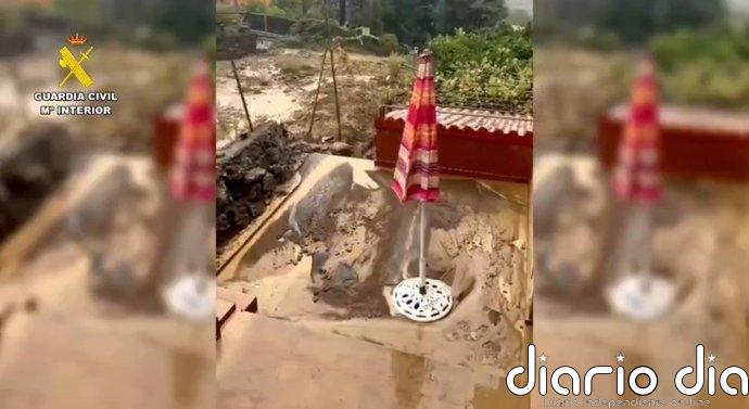Vecinos de Valverde de la Vera alertan de la entrada de agua en el patio de una vivienda próxima al río