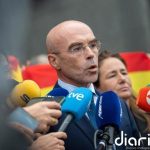 Vox avanza: la prioridad nacional y reducir la administración del Estado estará presente en la negociación con PP